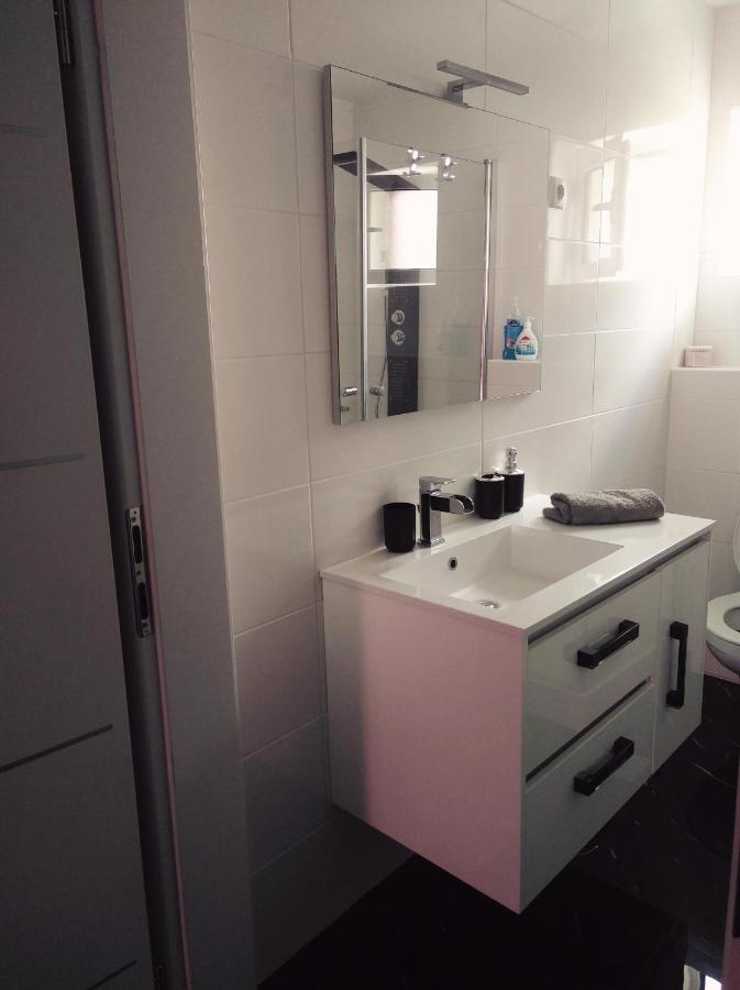 Sunshine Apartments كارلوباغ المظهر الخارجي الصورة
